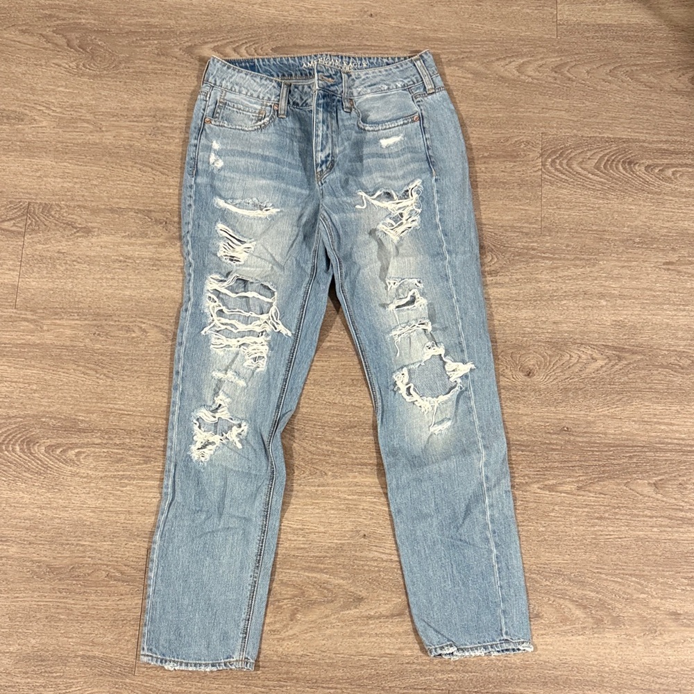 American Eagle Outfitters Women’s Distressed Light Blue Jeans